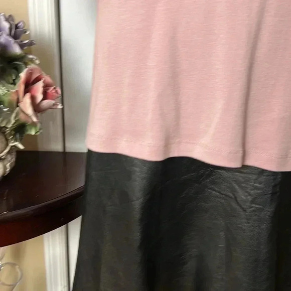 DOLCEZZA MONTREAL L pink long sleeve sweater with boat round neck, super soft. - Picture 7 of 13
